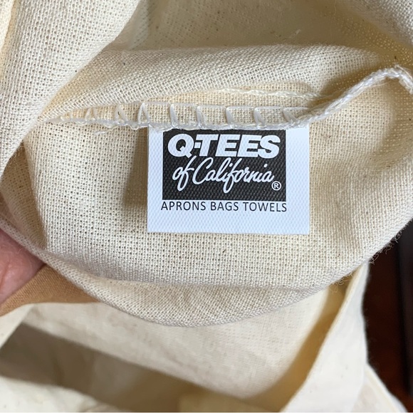 NWOT Q-Tees Frozen Snowflakes Canvas Tote - Picture 9 of 9